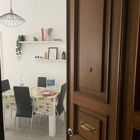 Deluxe Apartment Self Check In Parking Genova Esterno foto